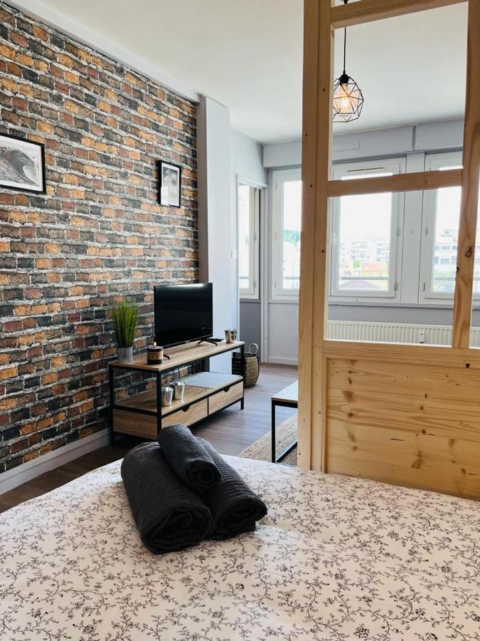Espace 500 - Cosy, Wifi & Vue Sur La Ville Saint-Etienne  Exteriör bild